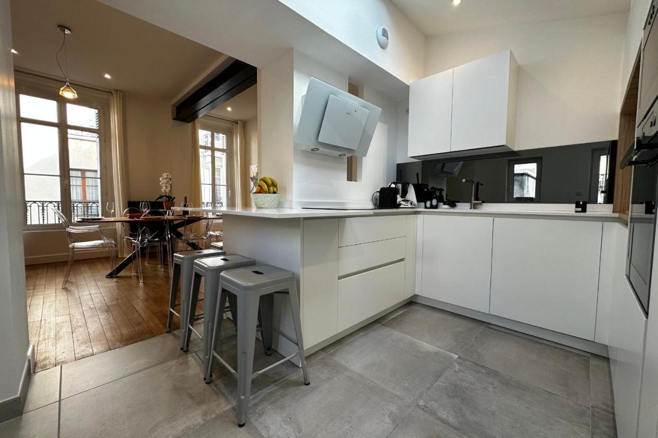 Вілла In The Beautiful Districts Of Tours A "Particular" With Great Comfort Екстер'єр фото